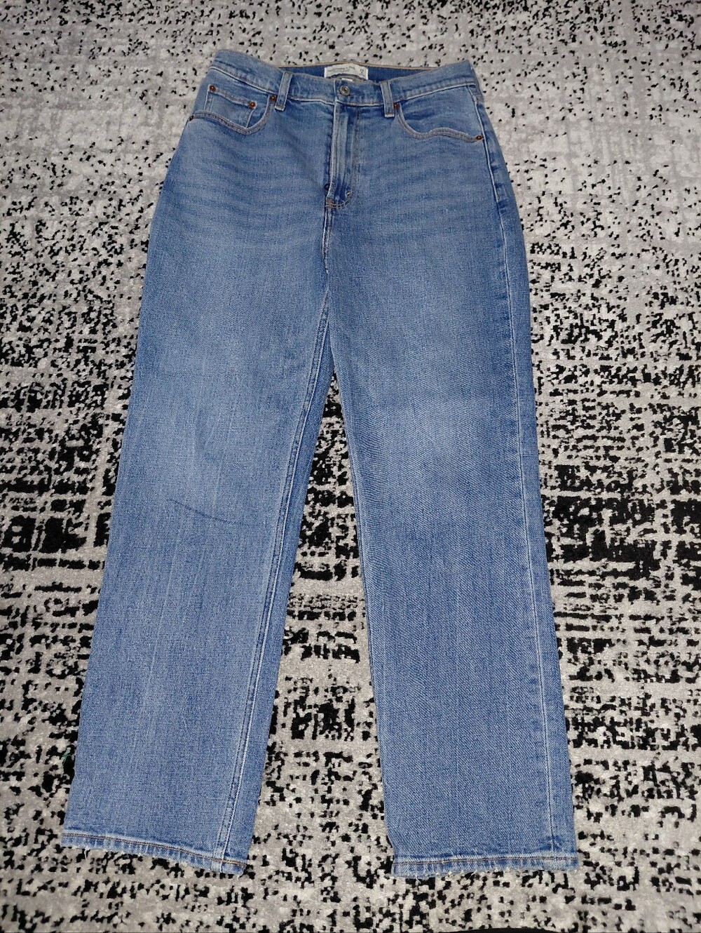 Abercrombie & Fitch Curve Love Ultra High Rise Ankle Straight Jeans Size 28 CC - Picture 3 of 12
